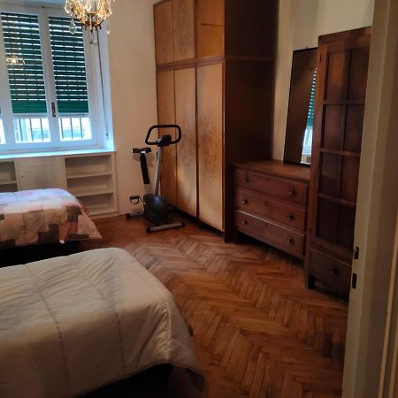 Casa - House Xavier Una Casa Famigliare , Dame Entra Solo Chi A Un Bel Cuore , Non'E Il L'Intero Alloggio Solo Stanze E Bagno Apartment ตูริน ภายนอก รูปภาพ