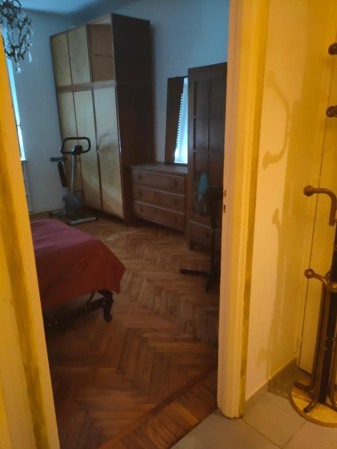 Casa - House Xavier Una Casa Famigliare , Dame Entra Solo Chi A Un Bel Cuore , Non'E Il L'Intero Alloggio Solo Stanze E Bagno Apartment ตูริน ภายนอก รูปภาพ