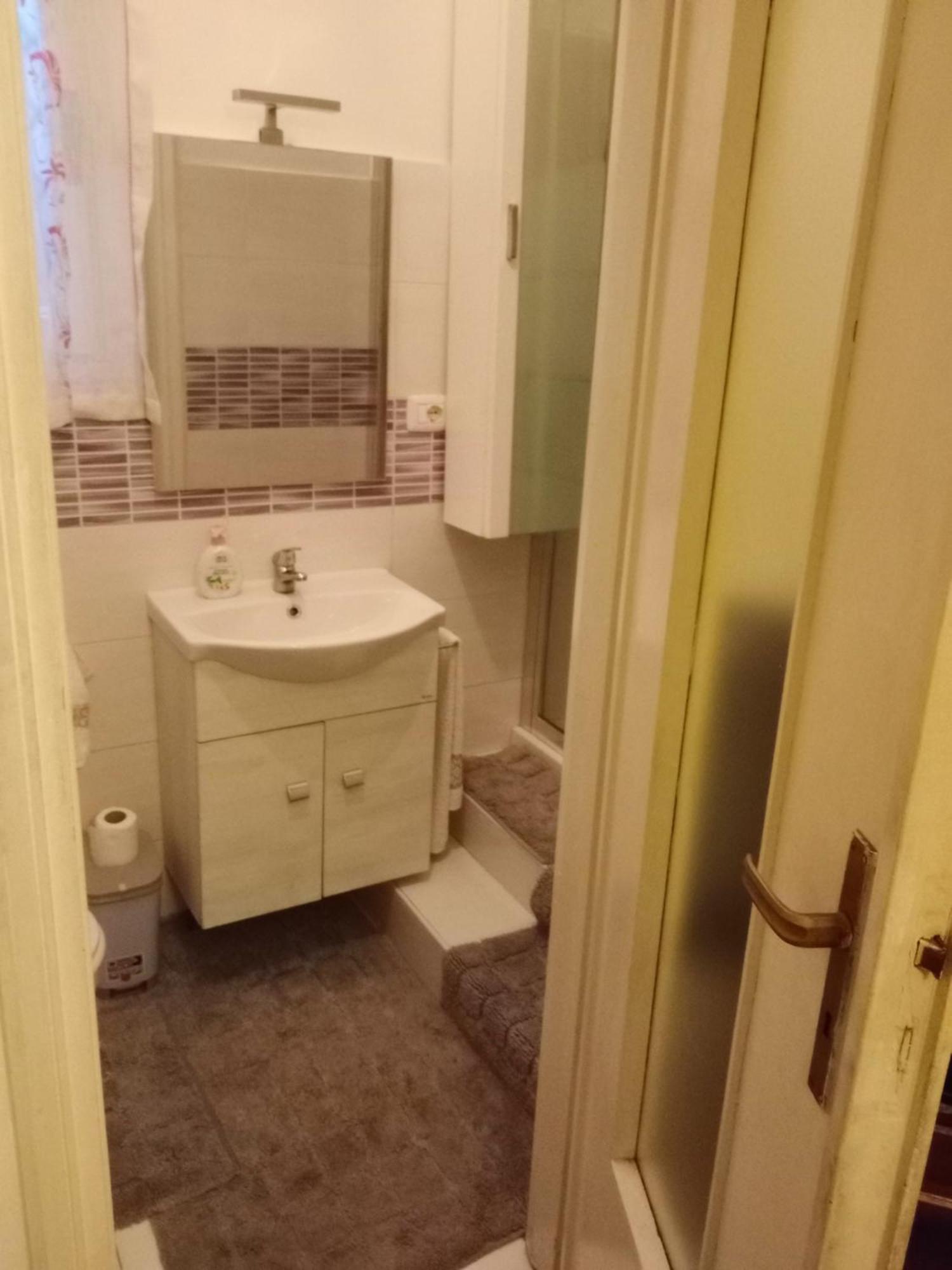 Casa - House Xavier Una Casa Famigliare , Dame Entra Solo Chi A Un Bel Cuore , Non'E Il L'Intero Alloggio Solo Stanze E Bagno Apartment ตูริน ภายนอก รูปภาพ